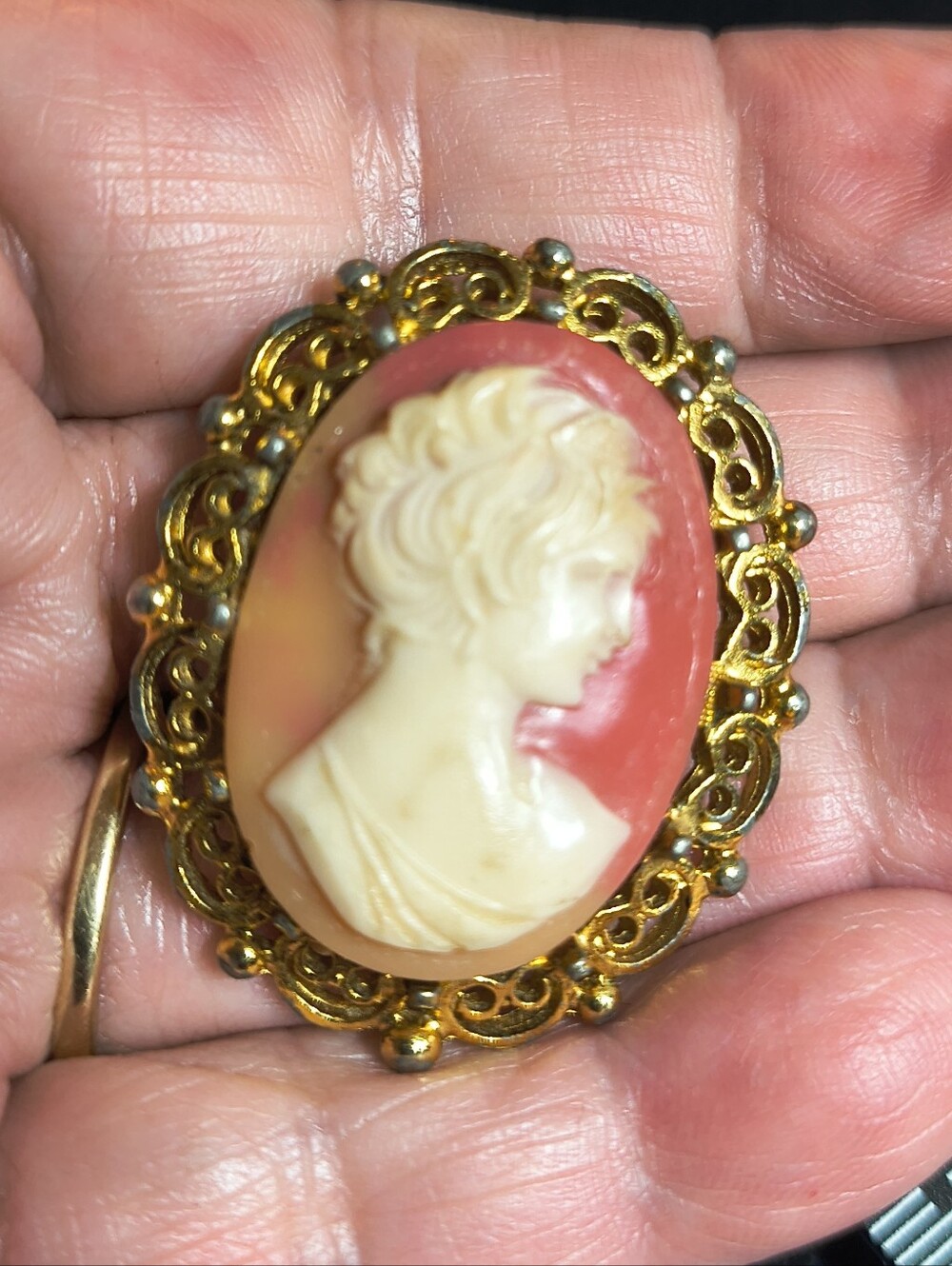 Vintage Pink Cameo Brooch Gold Tone Filigree Victorian Style Estate Jewelry